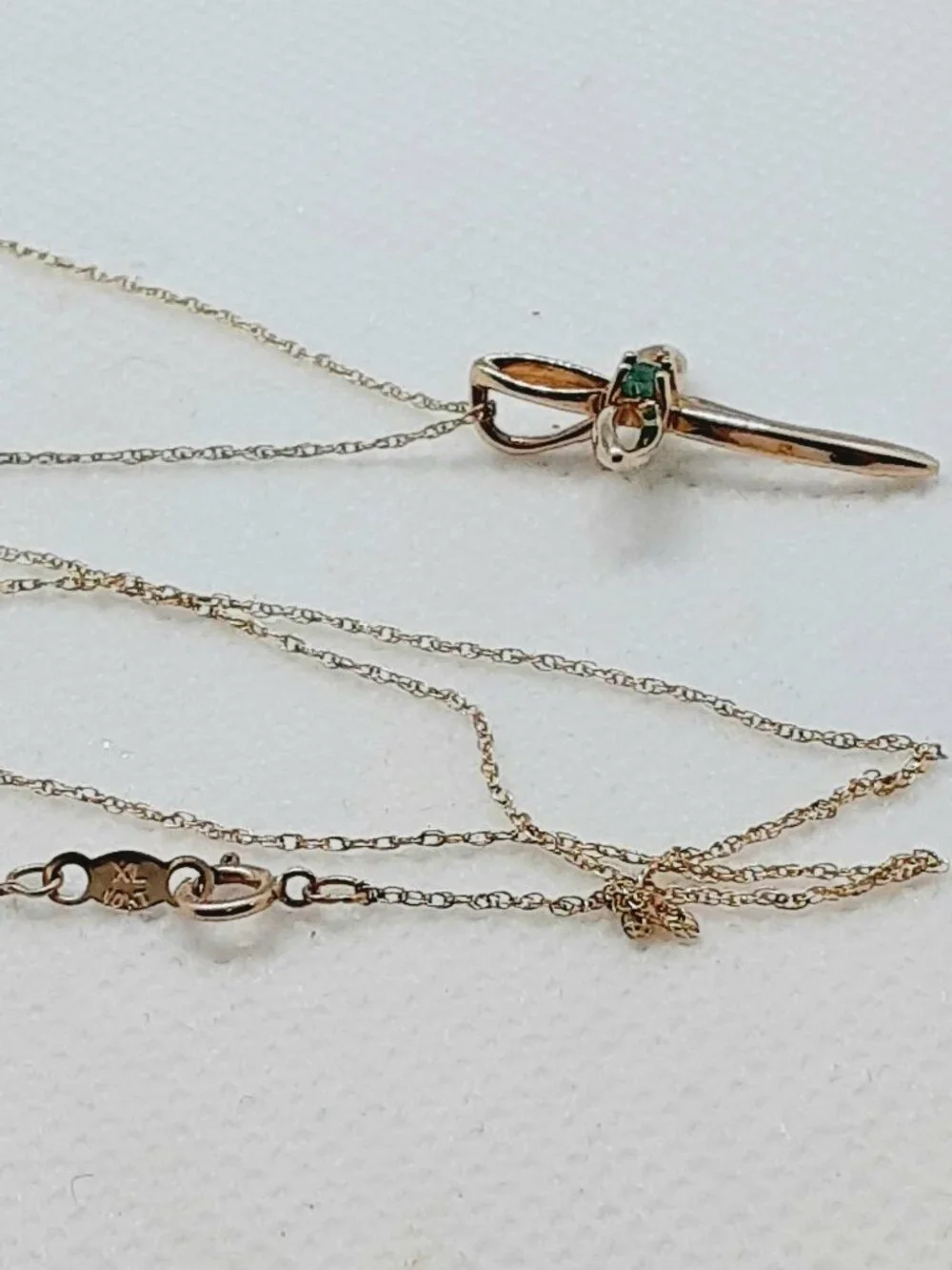 NEW 10 kt yellow gold cross with emerald stone - Picture 5 of 8